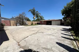10001 Vine St, Bloomington, CA 92316 - Photo 30