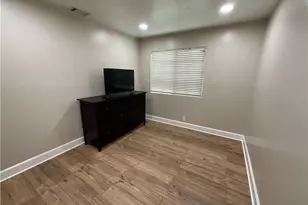 8906 Lime Ct, Fontana, CA 92335 - Photo 40