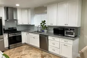 8906 Lime Ct, Fontana, CA 92335 - Photo 14