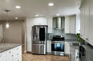 8906 Lime Ct, Fontana, CA 92335 - Photo 8