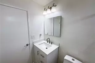 8906 Lime Ct, Fontana, CA 92335 - Photo 46