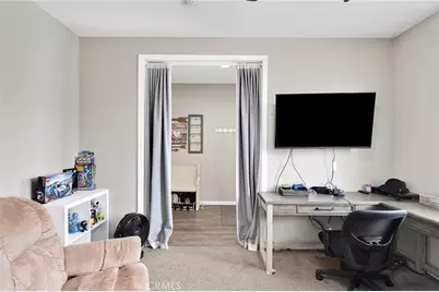 9048 Guadalupe Ave, Oak Hills, CA 92344 - Photo 24
