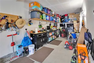 9048 Guadalupe Ave, Oak Hills, CA 92344 - Photo 34