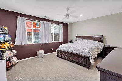 9048 Guadalupe Ave, Oak Hills, CA 92344 - Photo 16