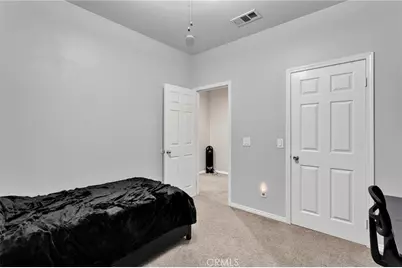 9048 Guadalupe Ave, Oak Hills, CA 92344 - Photo 28