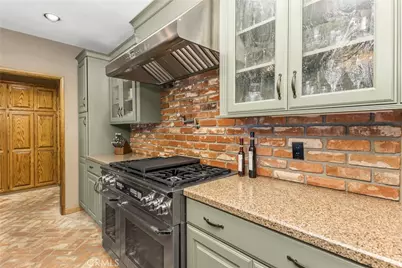13515 Oak Mountain, Yucaipa, CA 92399 - Photo 24