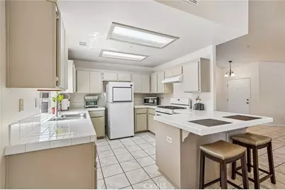 14349 Chesebro Court, Fontana, CA 92335 - Photo 10