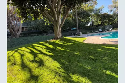576 N Bellflower, Long Beach, CA 90814 - Photo 10