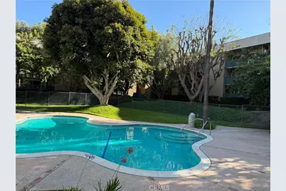 576 N Bellflower, Long Beach, CA 90814 - Photo 16