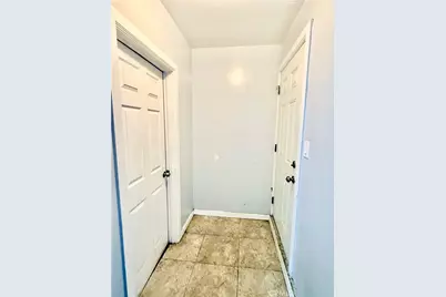 8906 Elm, Los Angeles, CA 90002 - Photo 16