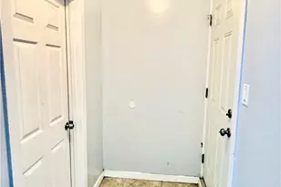 8906 Elm, Los Angeles, CA 90002 - Photo 16