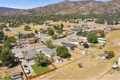 21009 Brentwood, Tehachapi, CA 93561 - Photo 54
