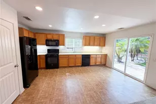 53014 Climber Ct, Lake Elsinore, CA 92532 - Photo 8