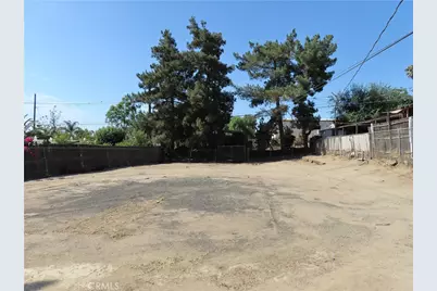 925 Navajo Road, Perris, CA 92570 - Photo 10