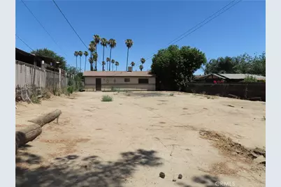 925 Navajo Road, Perris, CA 92570 - Photo 12