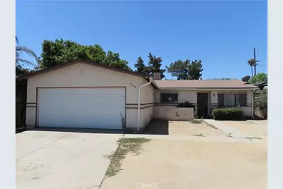 925 Navajo Road, Perris, CA 92570 - Photo 4