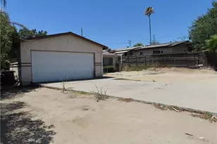 925 Navajo Rd, Perris, CA 92570 - Photo 2