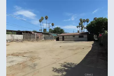 925 Navajo Road, Perris, CA 92570 - Photo 14