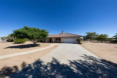 15532 Larch, Hesperia, CA 92345 - Photo 2