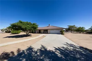 15532 Larch, Hesperia, CA 92345 - Photo 2