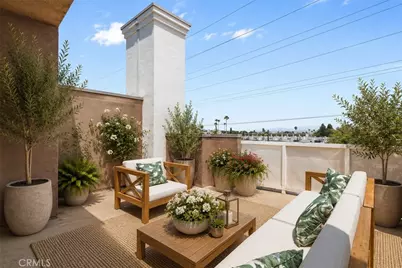11622 Oxnard Street, North Hollywood, CA 91606 - Photo 1