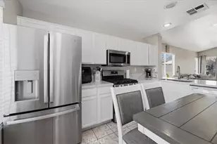 1327 Carriage Ln, Perris, CA 92571 - Photo 12