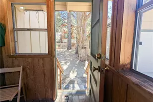 33597 Green Valley Lake Rd, Green Valley Lake, CA 92341 - Photo 16