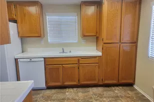 21540 Foxwood Ct, Perris, CA 92570 - Photo 8