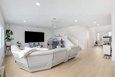15740 Parry Peak Drive, Fontana, CA 92336 - Photo 4