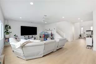 15740 Parry Peak Dr, Fontana, CA 92336 - Photo 4