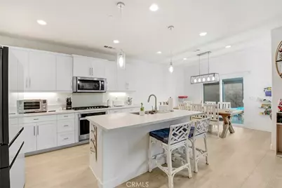 15740 Parry Peak Drive, Fontana, CA 92336 - Photo 6