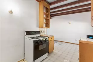 15872 Muscatel, Hesperia, CA 92345 - Photo 12
