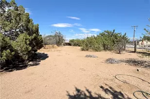 15872 Muscatel, Hesperia, CA 92345 - Photo 30