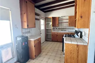 15872 Muscatel, Hesperia, CA 92345 - Photo 14
