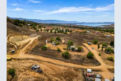 15953 Cajalco Road, Perris, CA 92570 - Photo 6