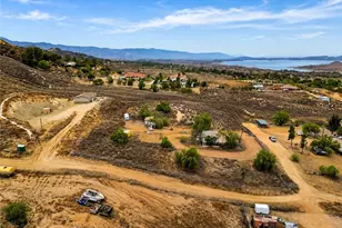 15953 Cajalco Rd, Perris, CA 92570 - Photo 6
