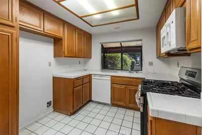 1664 Via Estrella, Pomona, CA 91768 - Photo 10