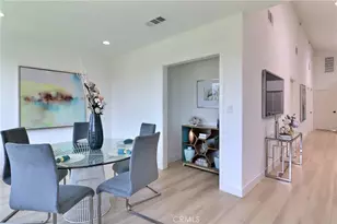 2015 W 42nd Pl, Los Angeles, CA 90062 - Photo 8