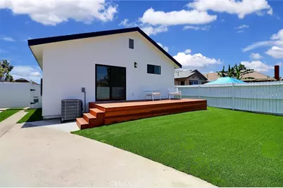 2015 W 42nd Place, Los Angeles, CA 90062 - Photo 18