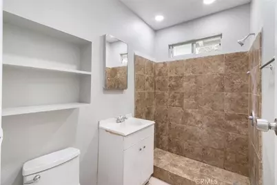 146 W 81st, Los Angeles, CA 90003 - Photo 18
