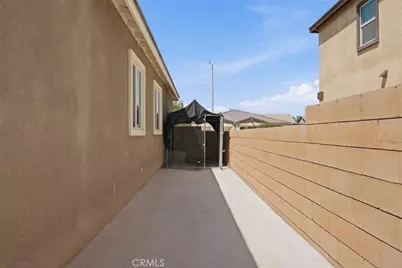 15727 Akron, Victorville, CA 92394 - Photo 42