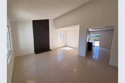 20307 Elkwood, Los Angeles, CA 91306 - Photo 4