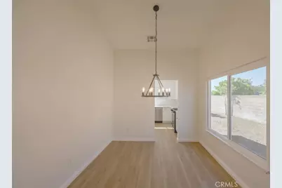 211 W Columbine Avenue, Rialto, CA 92377 - Photo 6