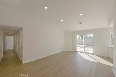 211 W Columbine Avenue, Rialto, CA 92377 - Photo 12