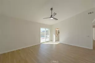 211 W Columbine Ave, Rialto, CA 92377 - Photo 20