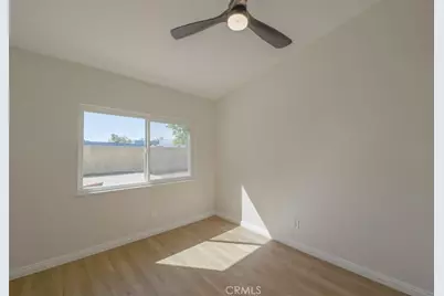211 W Columbine Avenue, Rialto, CA 92377 - Photo 24