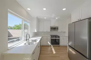 211 W Columbine Ave, Rialto, CA 92377 - Photo 12