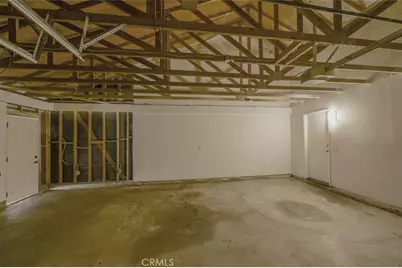 211 W Columbine Avenue, Rialto, CA 92377 - Photo 34