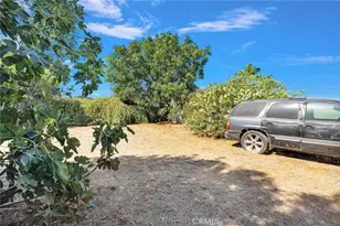 1076 W 5th St, San Bernardino, CA 92411 - Photo 32