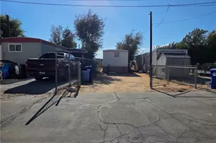 13892 Pioneer Rd Spc 9, Apple Valley, CA 92307 - Photo 20